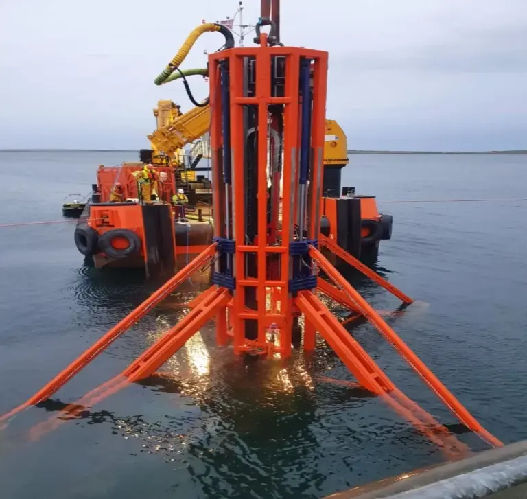 Submersible Drilling Rig — use current SDR images from Leask Marine site